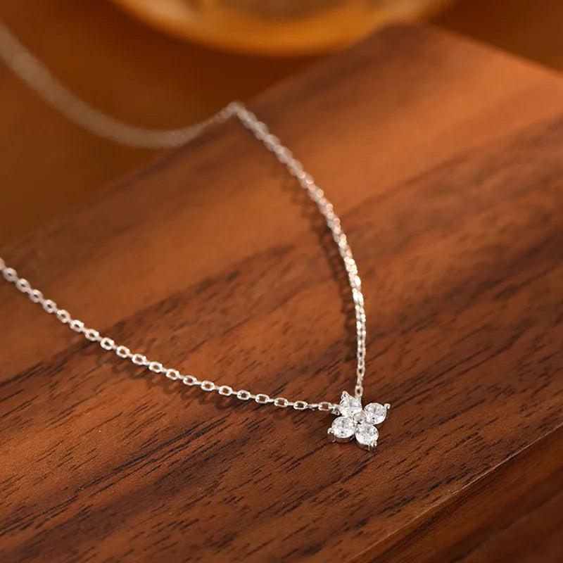 2025 New Crystal Flower Stainless Steel Bracelet Women Fashion Personality Korean Bracelet Jewelry Accessories Anniversary Gift